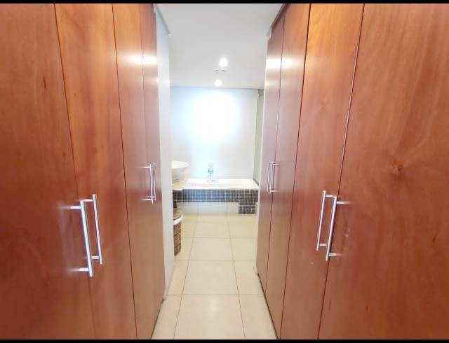 2 BEDROOM APARTMENT TO LET IN POINT WATERFRONT